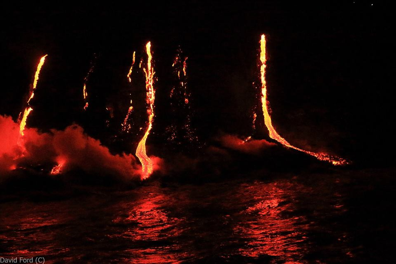 Illustration for article titled Lava Spilling Over a Cliff Looks Like Hot Candy